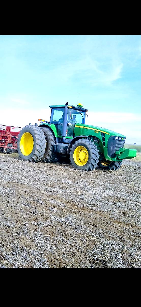 Tractor John Deere 8430 2009