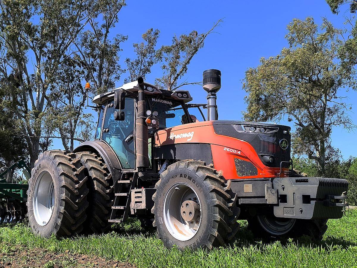 Tractor Hanomag Stark 2600/4ca