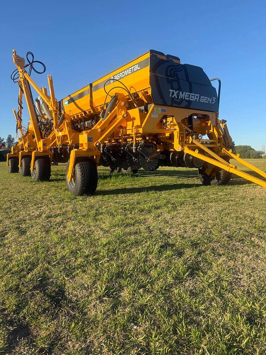 Tx Mega GEN3 24/42 Amarillo Sembradora para Granos Gruesos