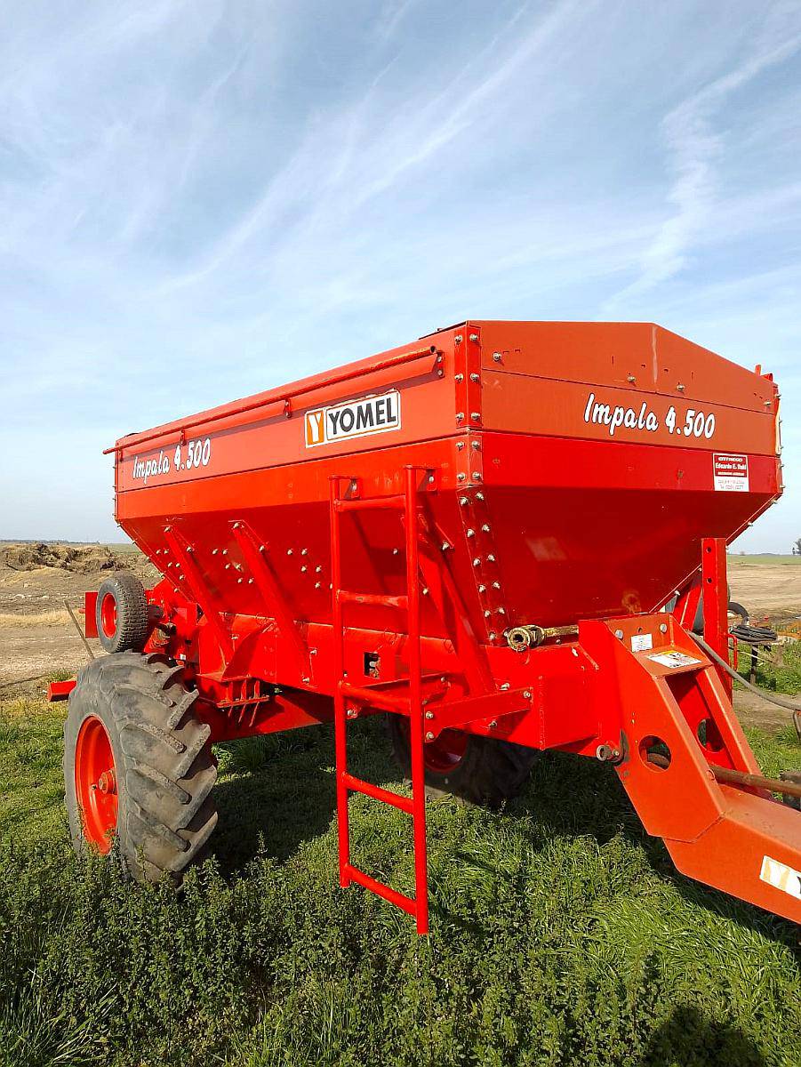 Fertilizadora Yomel Impala 4500 Lts, muy Buena