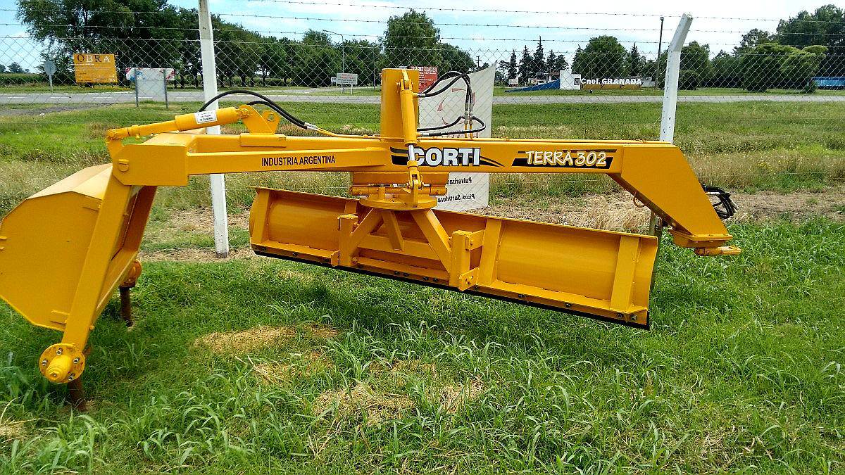 Niveladora de Arrastre Terra 302