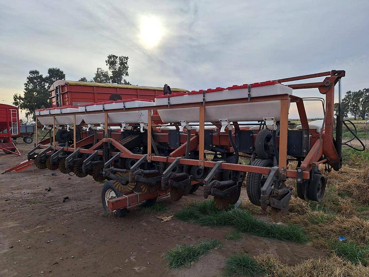 Sembradora Autotrailer Metar de 10 a 70