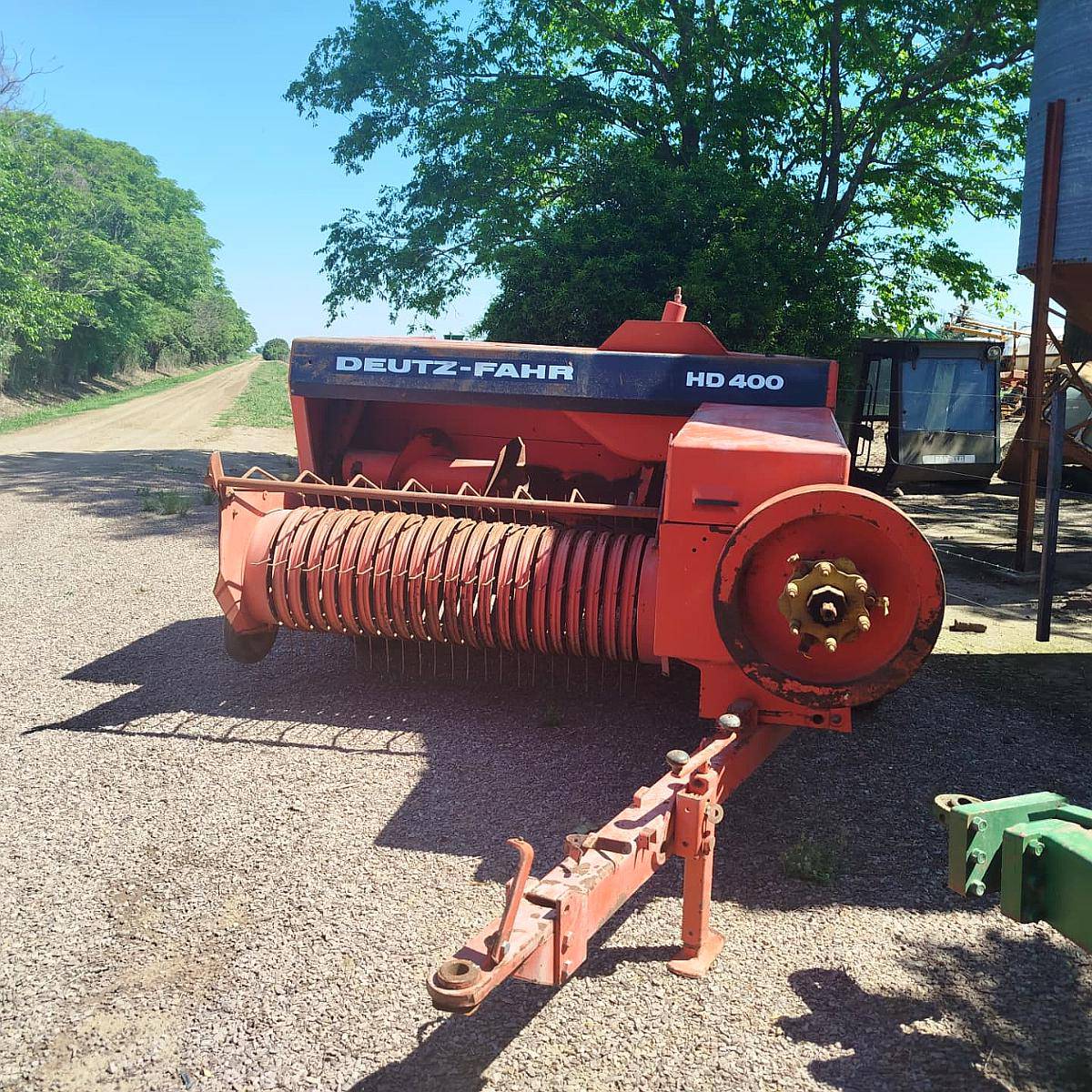 Enfardadora Deutz Fahr HD 400 a Hilo