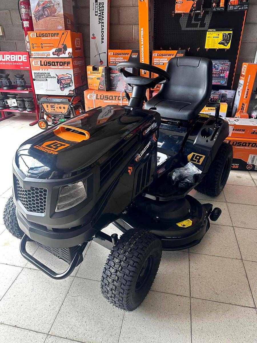 Tractor 17hp Corta Cesped