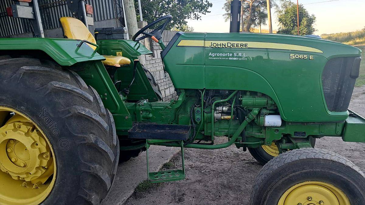 John Deere 5065 e