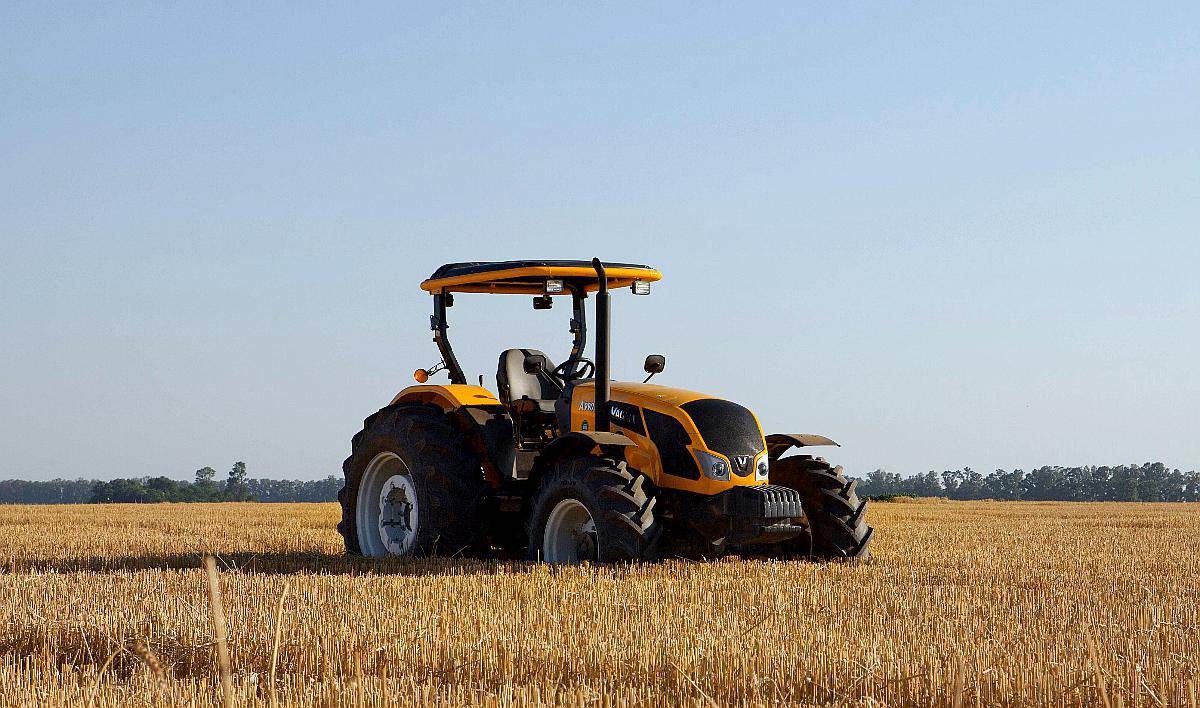 Tractor Valtra a 850
