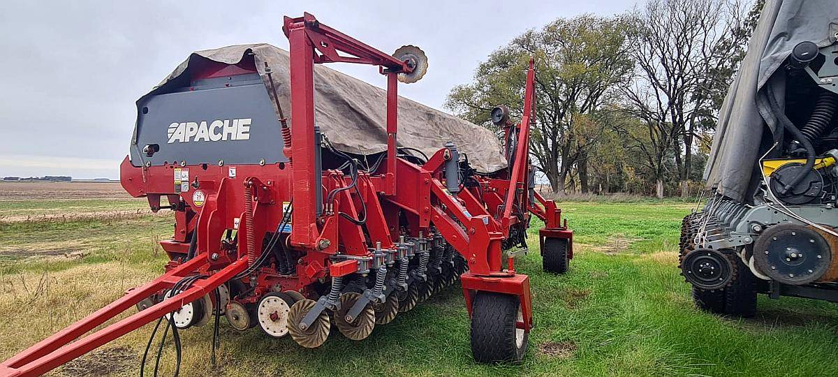 Apache 54000 Sembradora Grano Fino 33 a 21 cm