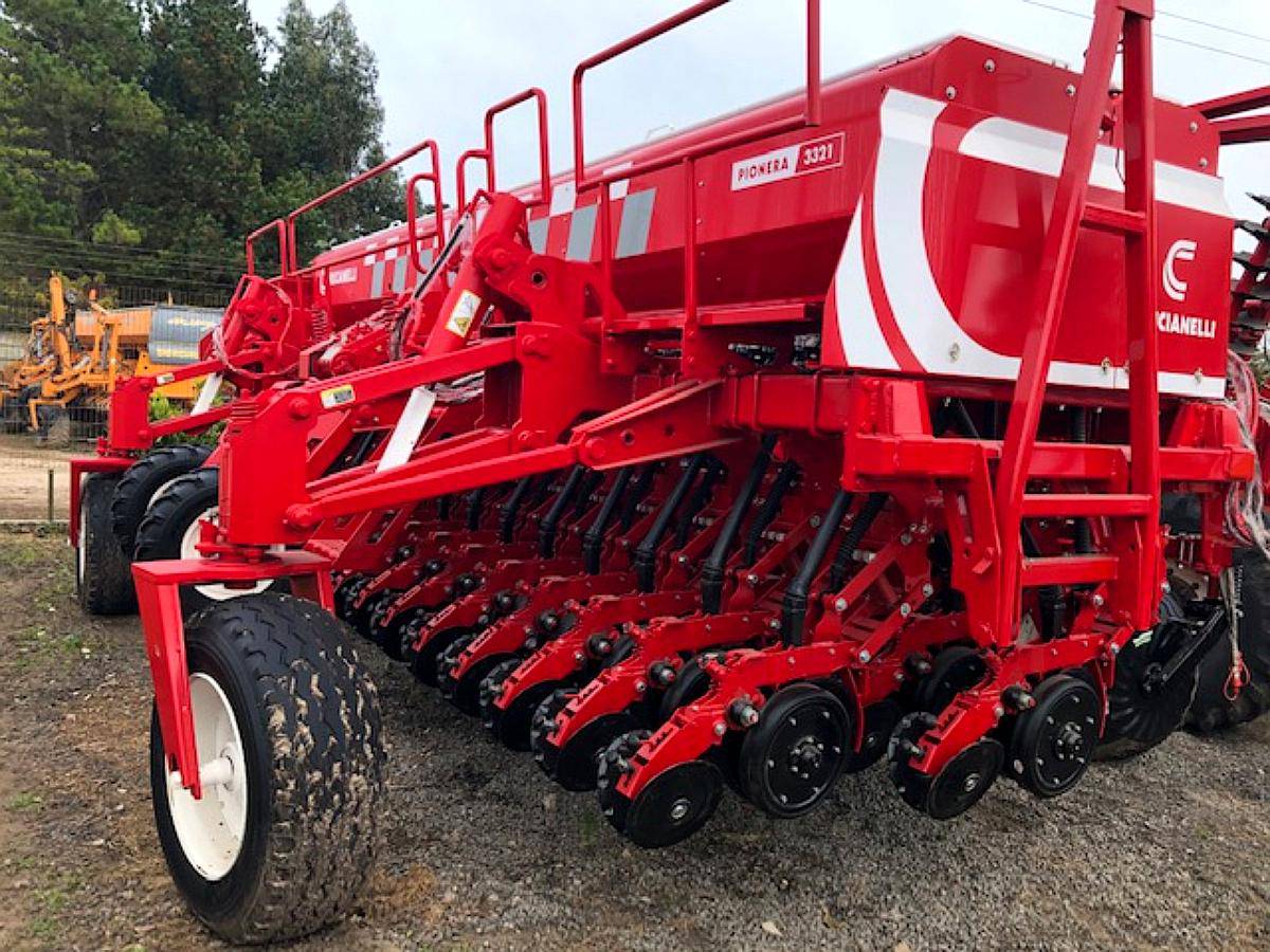 Sembradora Crucianelli Pionera 3321 con Monitor, Disponible