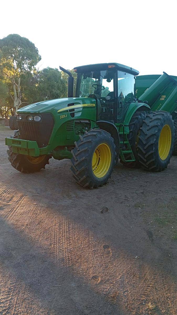 John Deere 7205j año 2011. 9000 HS. ROD Dual 90% de USO