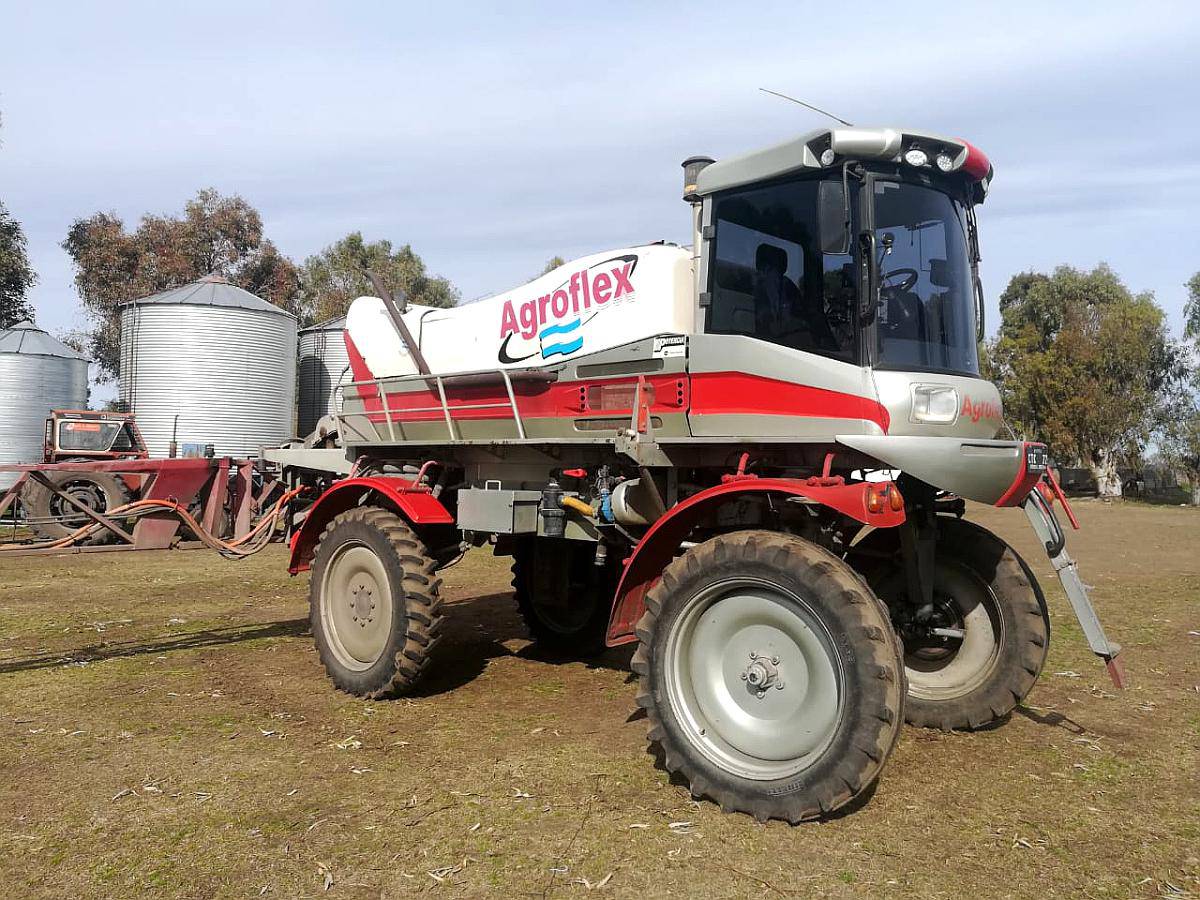 Pulverizadora Agroflex Mod. 2008 - Año: 2008 - Agroads