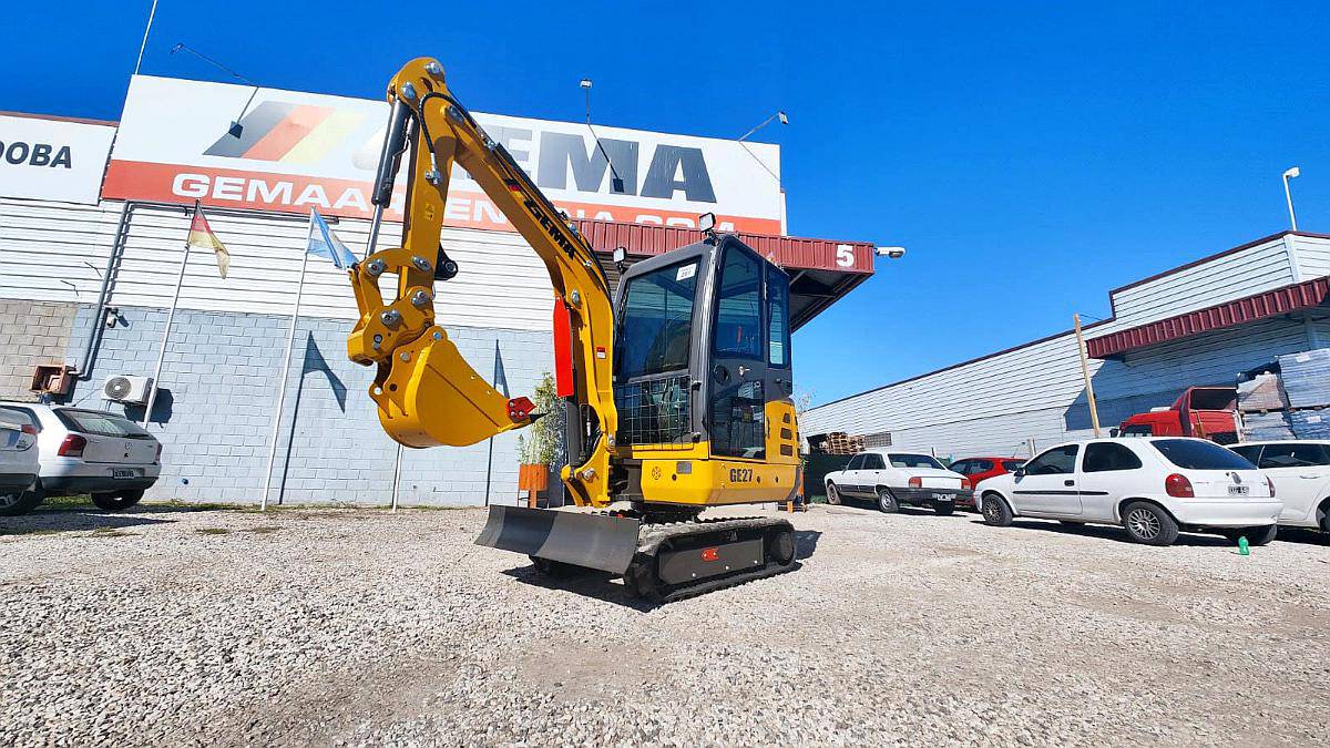 Mini Excabadora Gema de 30 HP Entrega Inmediata