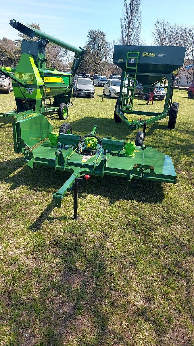 Desmalezadora de Arrastre 3m 2 Hélices 4 Cuchillas Bernardin