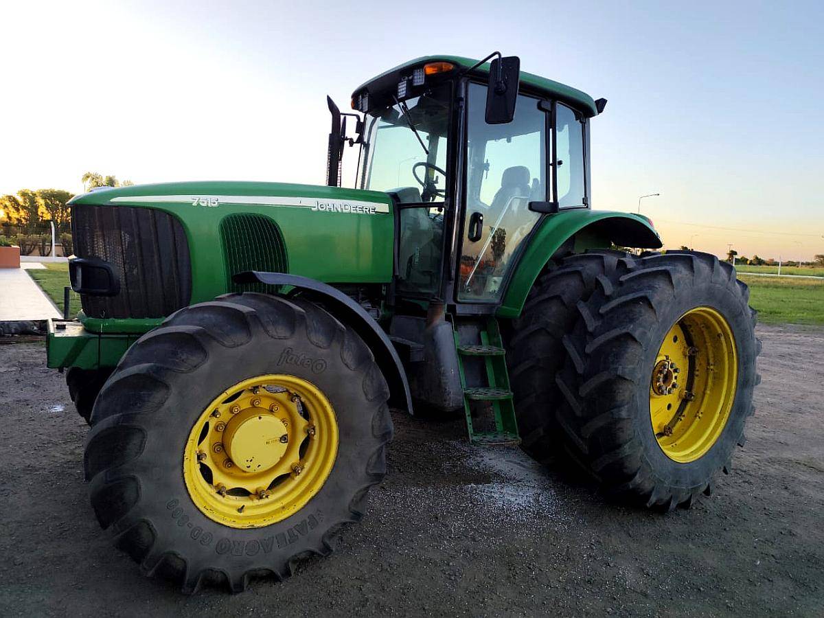 Tractor John Deere 7515