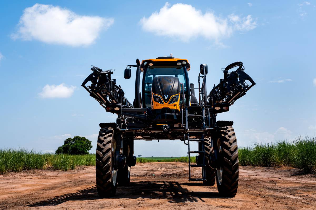 Pulverizadora Valtra R535 36 Mts de Botalon