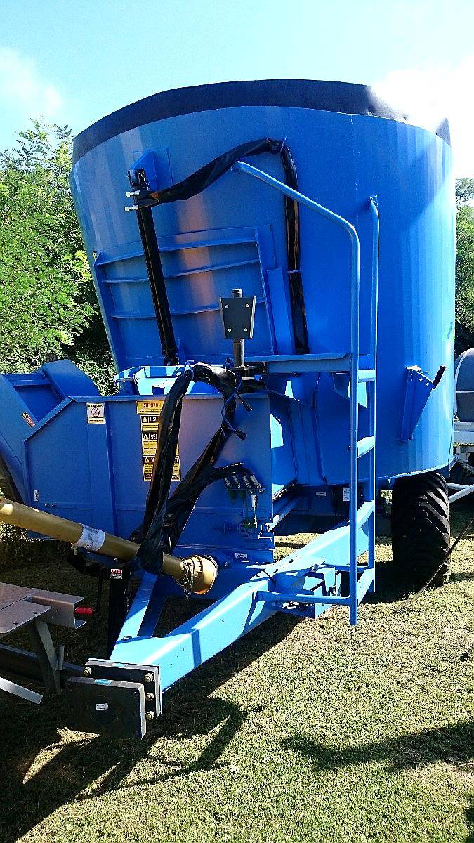 Mixer Juarez Vertical MVJ 1400