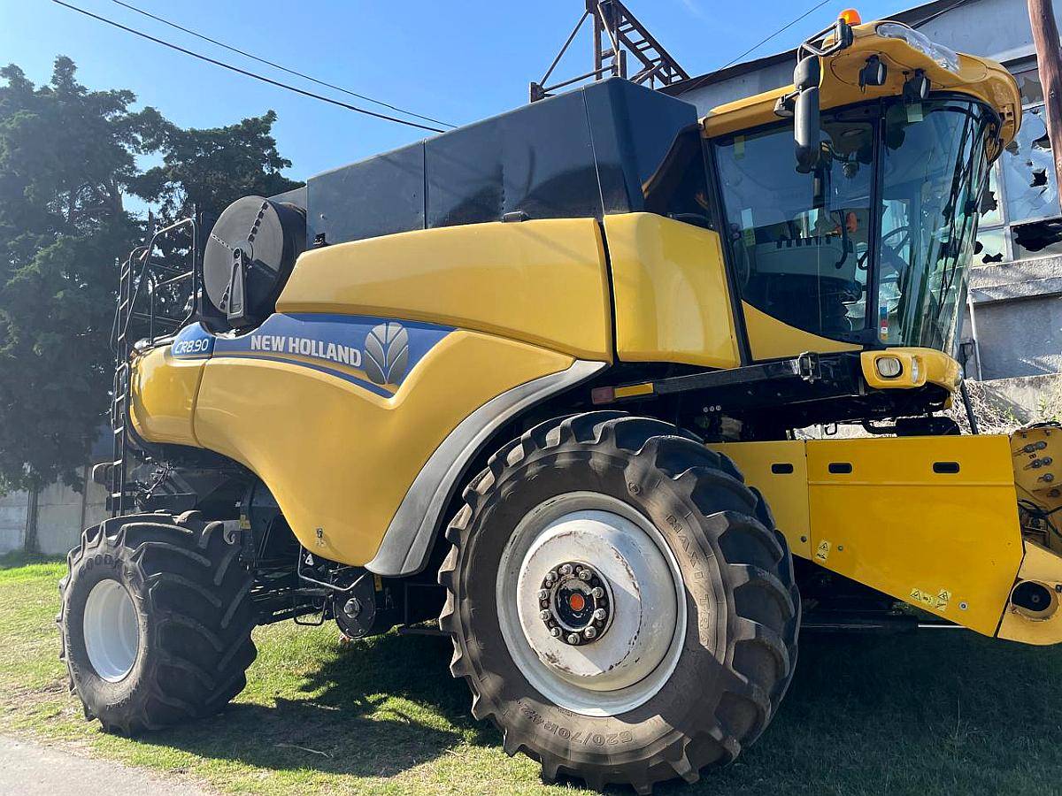 Cosechadora New Holland CR8.90 - Usada, año 2017