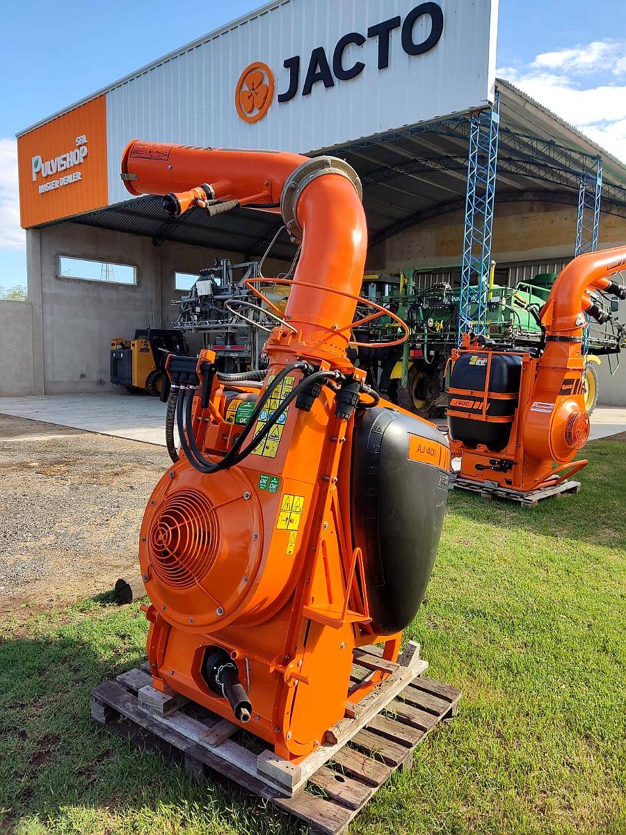 Cañon Pulverizador Jacto AJ 600 3p - Tambo, Feed Lot, Mosca