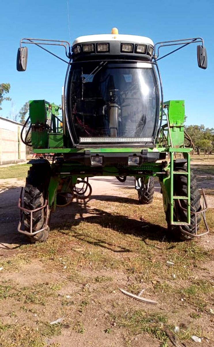 Pulverizadora Metalfor 3200 -2006