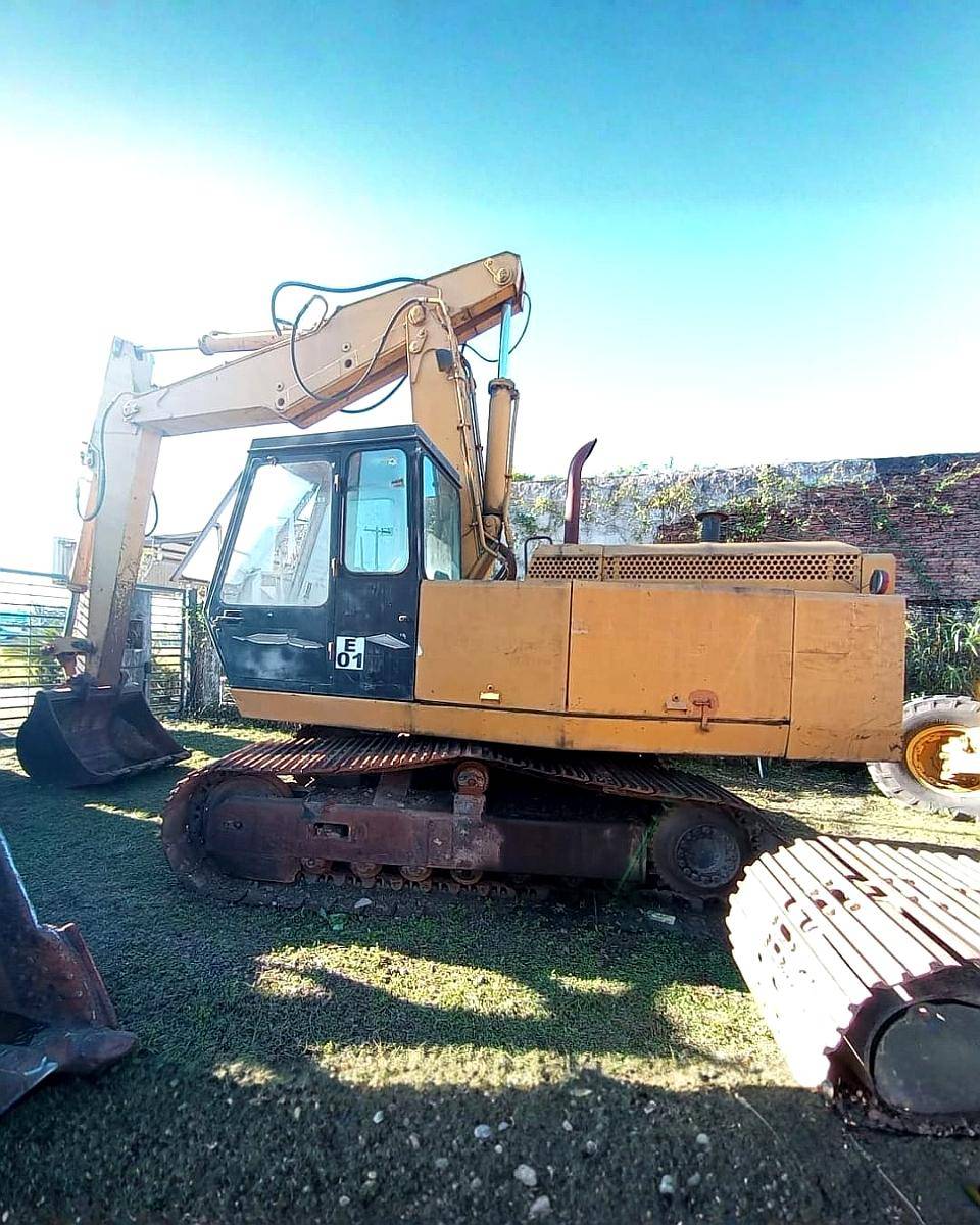 Excavadora John Deere SE 210