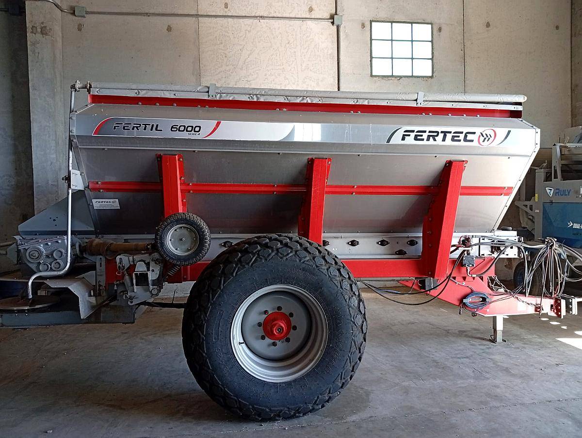 Fertilizadora de Arrastre, Fertec, Fertil 6000