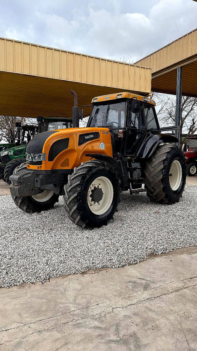 Tractor Valtra Modelo Ar150p