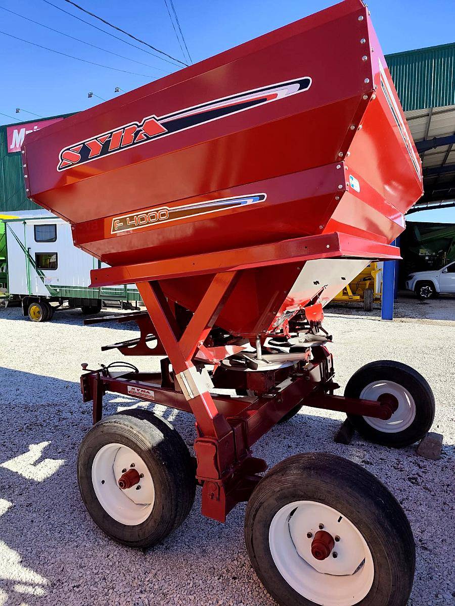 Fertilizadora de Arrastre Syra F 4.000 – Nueva