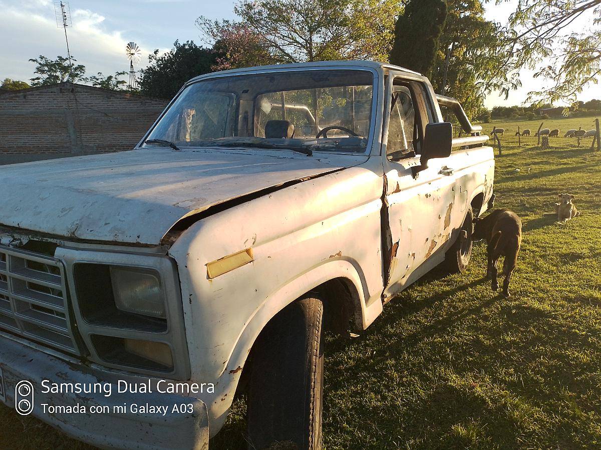 Ford F100 con Deutz