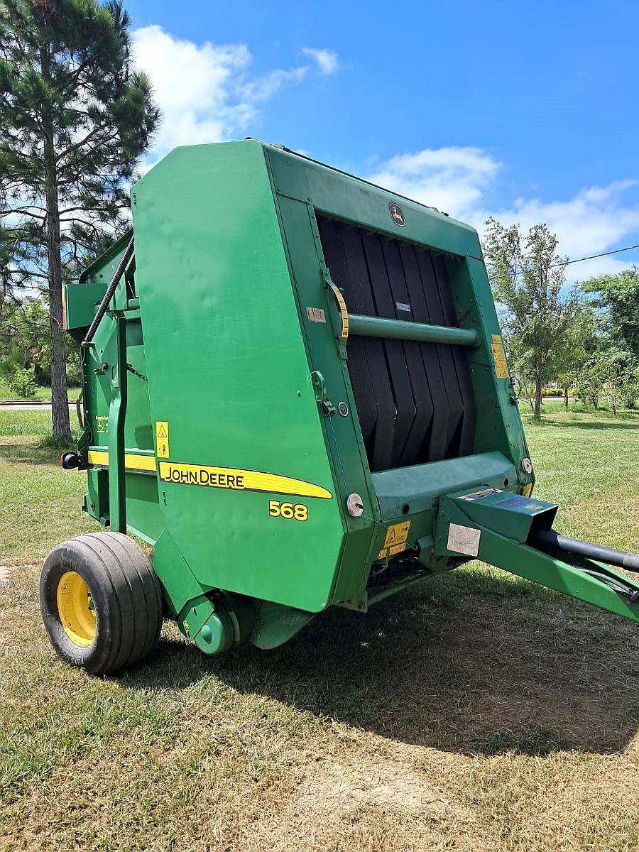 Rotoenfardadora John Deere 568