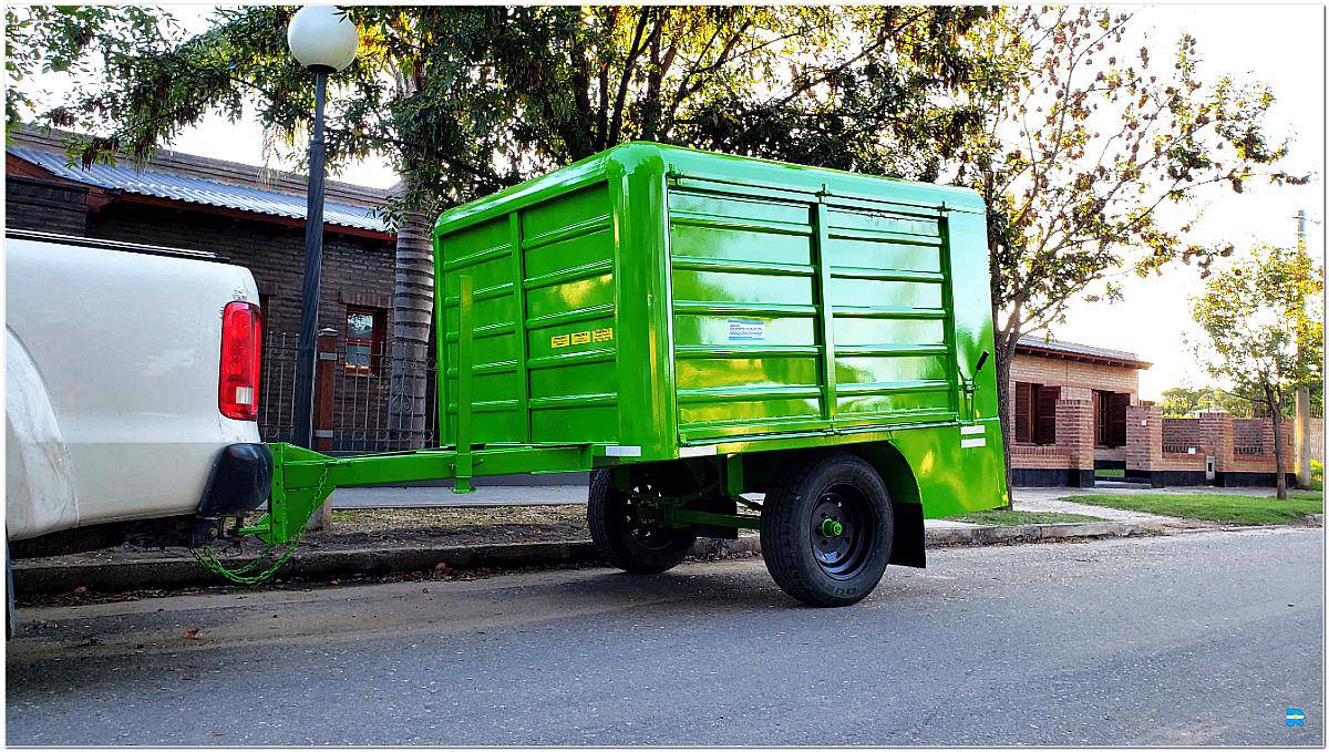 Acoplado Taller Rodante Obrador para 1000 KG. Multipropósito
