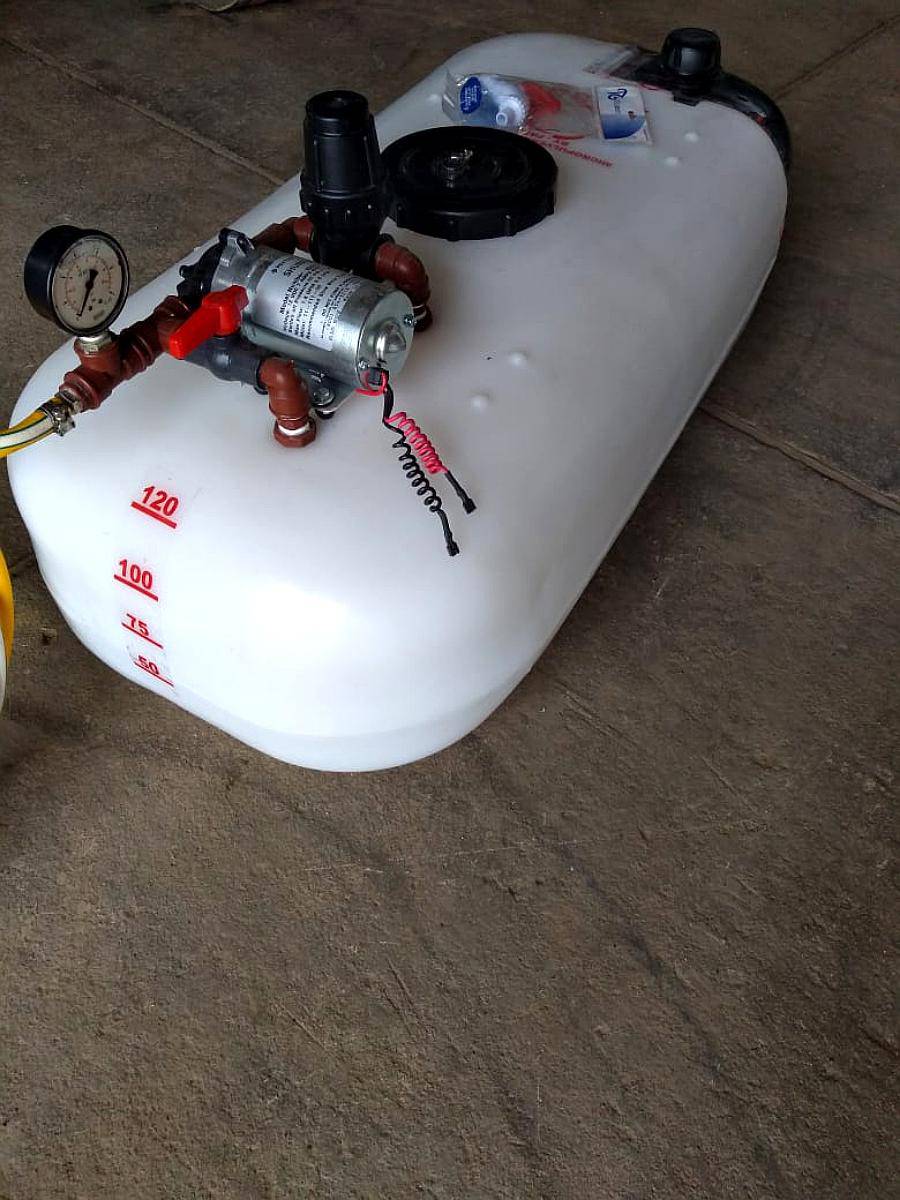 Tanque Marca Rossi Horizontal con Capacidad para 120 Lts.