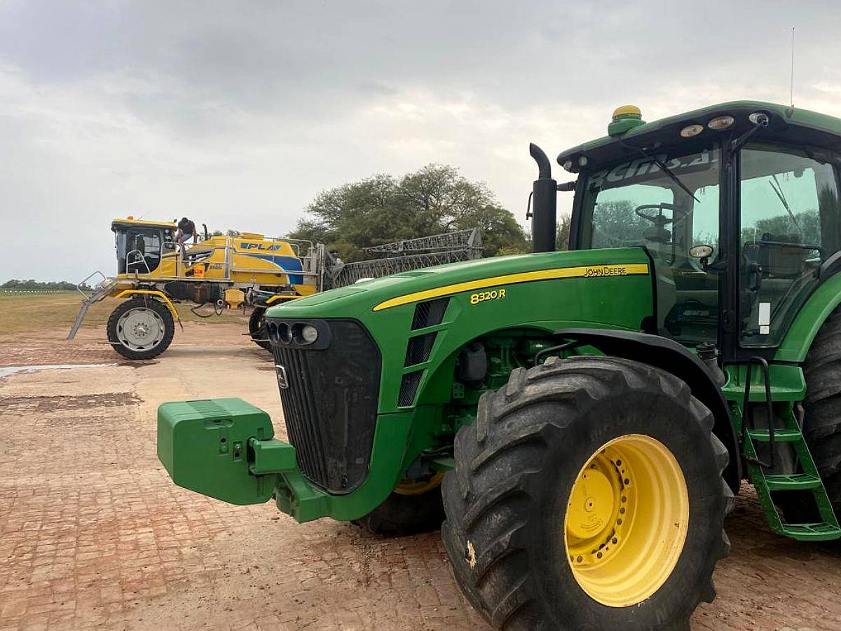 Tractor John Deere 8320r - 2011
