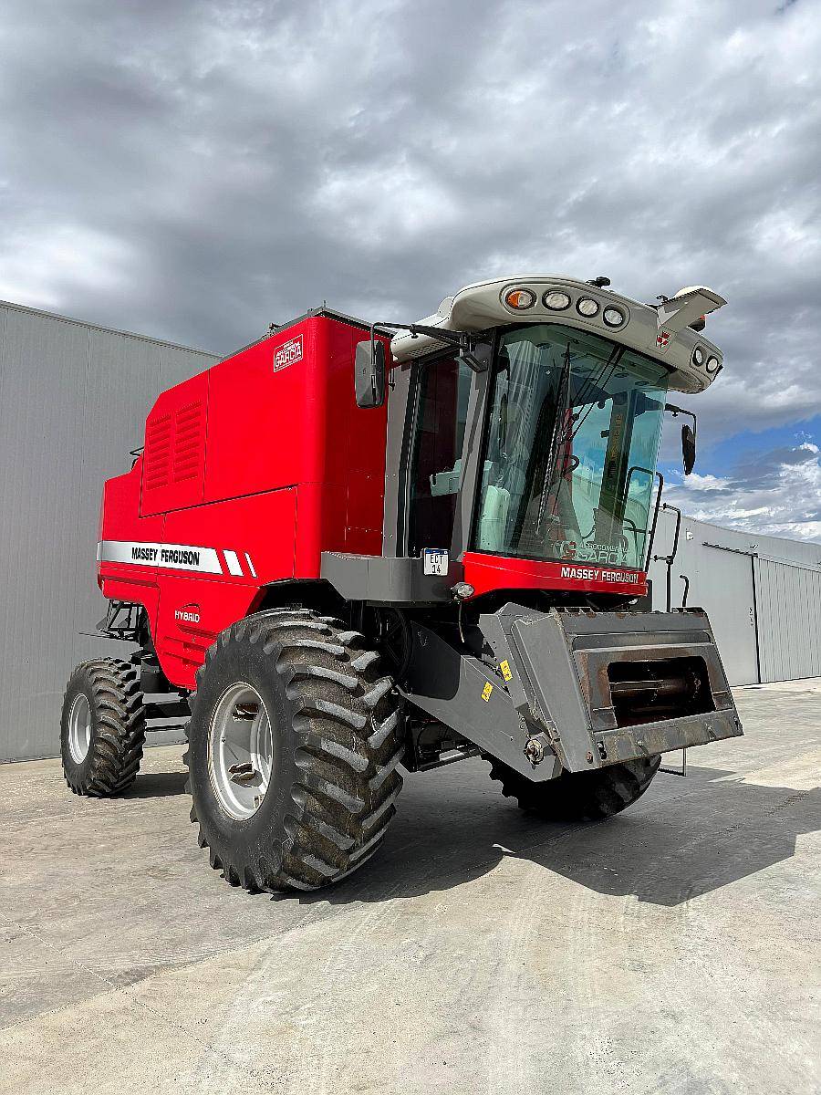 Cosechadora Massey Ferguson 6690 Hibryd