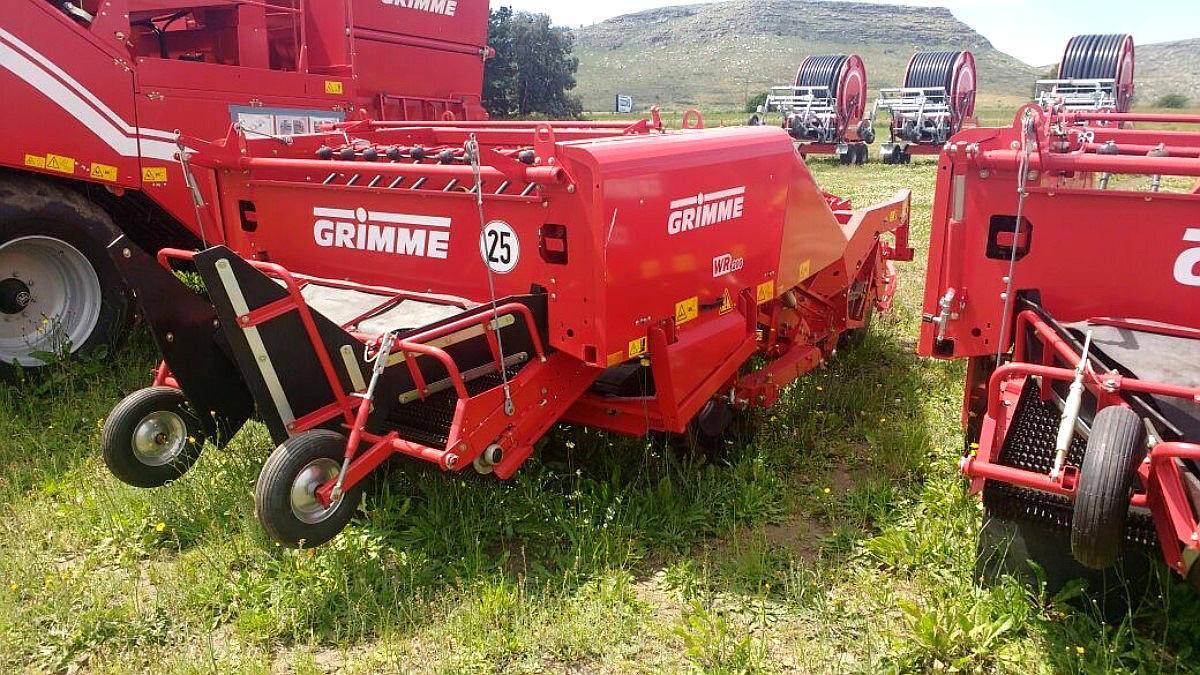 Cosechadora, Arrancadora de Papas Marca Grimme. Mod. WR 200.