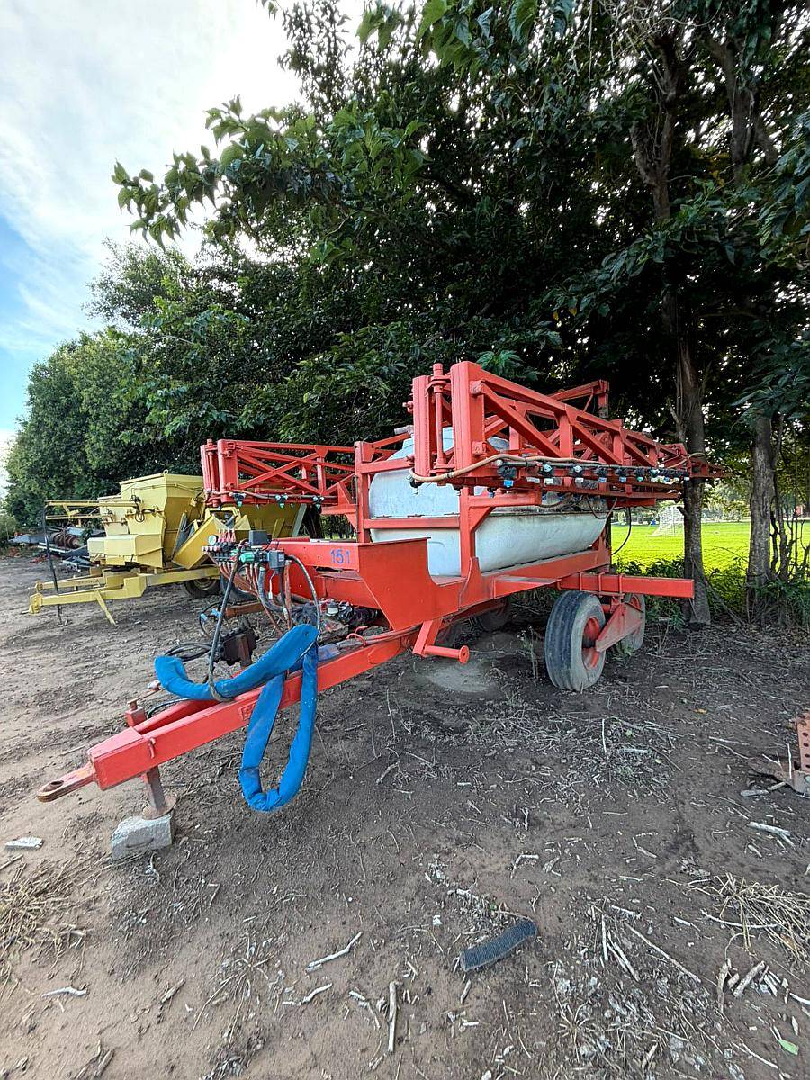 Pulverizadora Sefo Coronado Super 21 Metros 3000 L Balancin