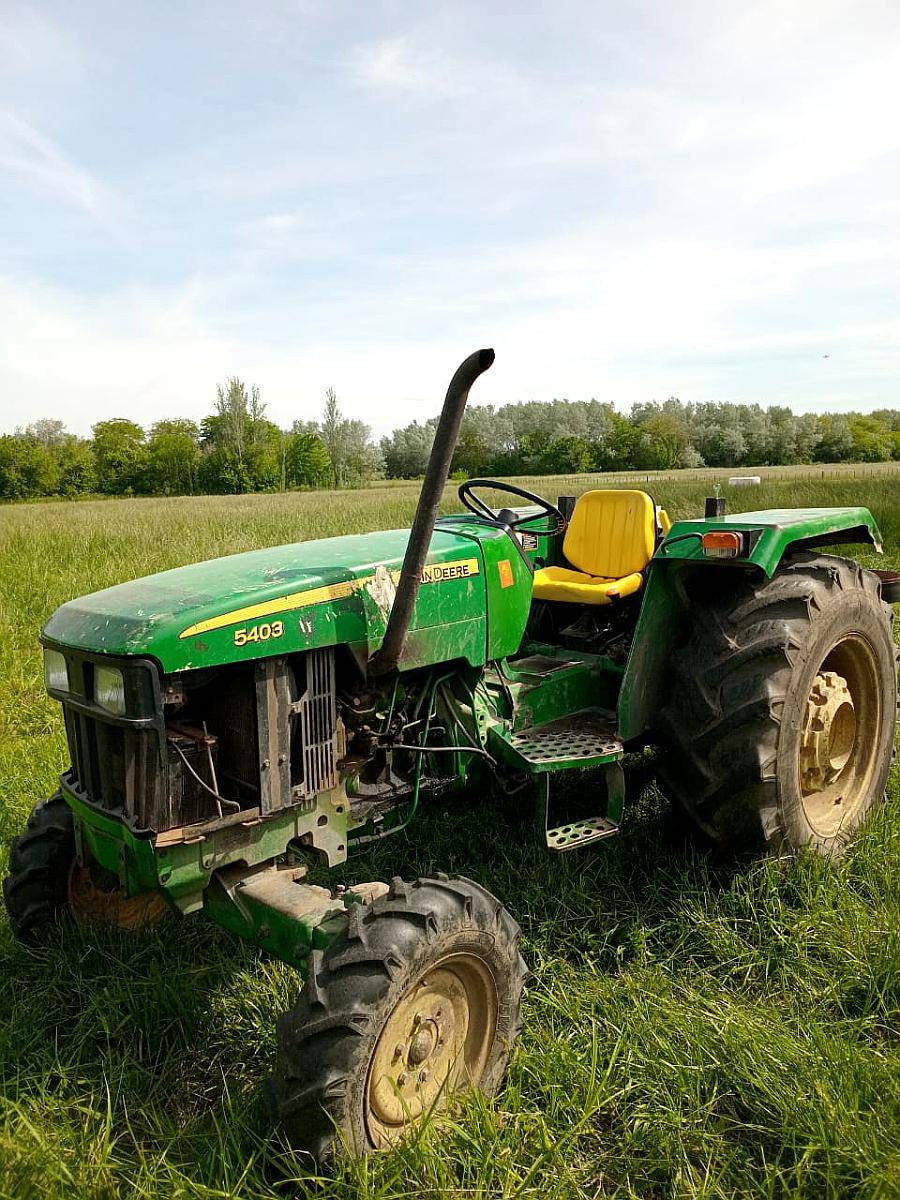 Tractor John Deere 5403 - Año: 2008 - u$s 16.200 - Agroads
