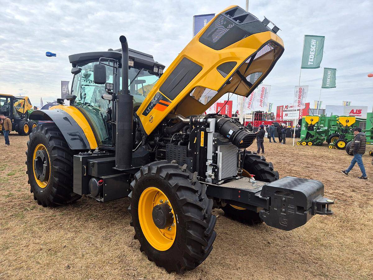 Tractor Liugong LT160 Nuevo- 160hp -C. Cerrado - Cabina Full