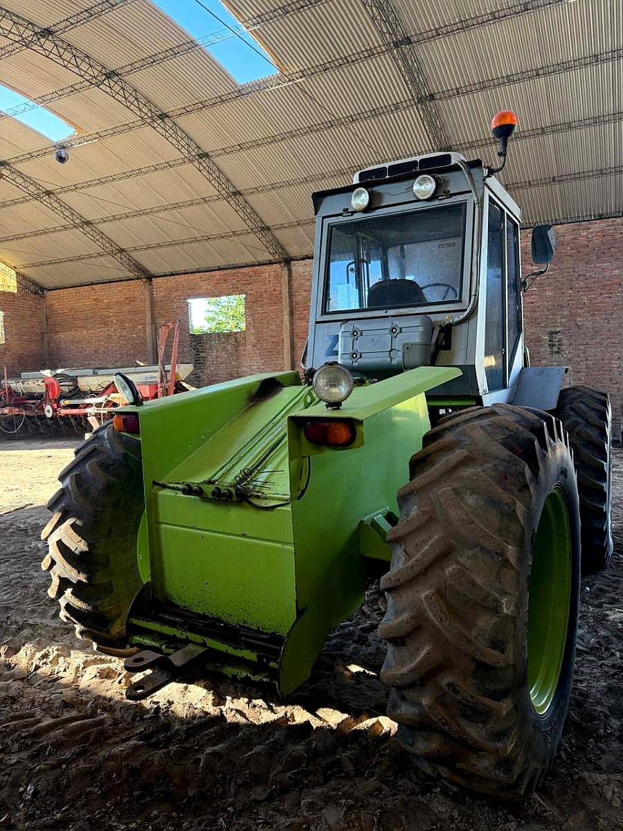 Tractor Zanello 4.200, 160 HP, Articulado, 5.000 Hs
