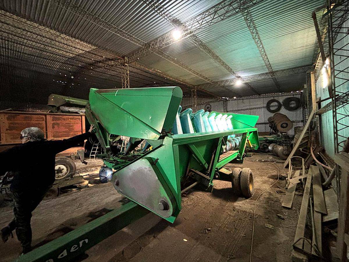 Maicero John Deere 10 a 52 , Usado, año 2002.