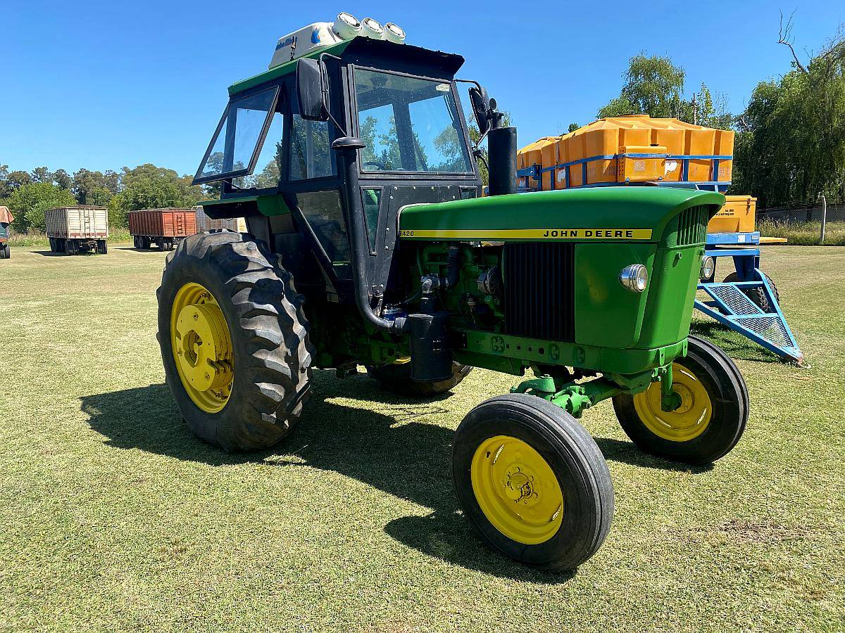 Tractor John Deere 3420 110 HP Impecable