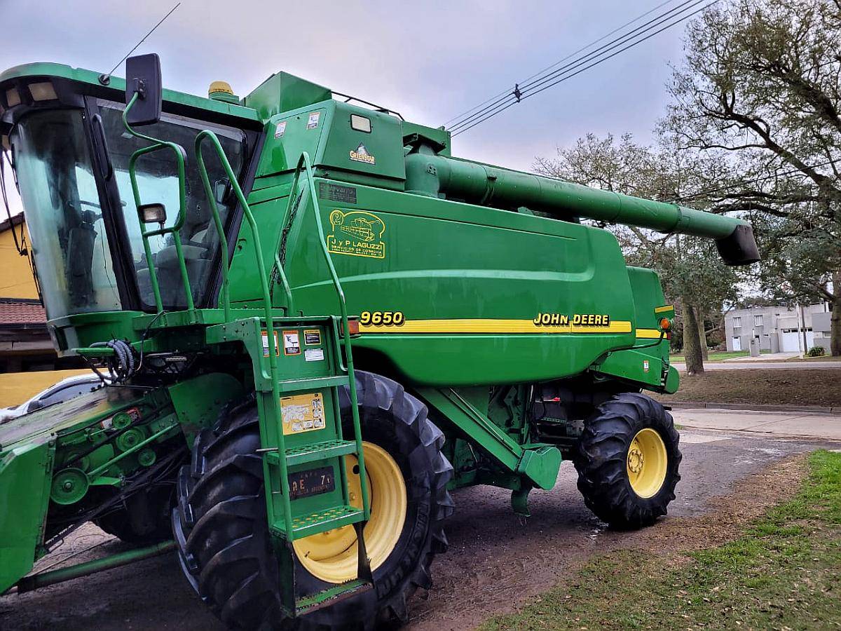Cosechadora John Deere 9650. 30 Pies
