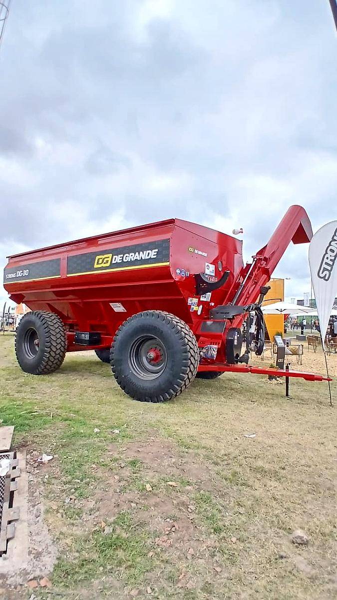 Tolva Autodescargable de Grande Strong DG- 30 TN, Nueva.