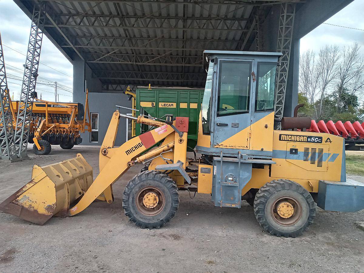 Pala Cargadora Michigan R50c