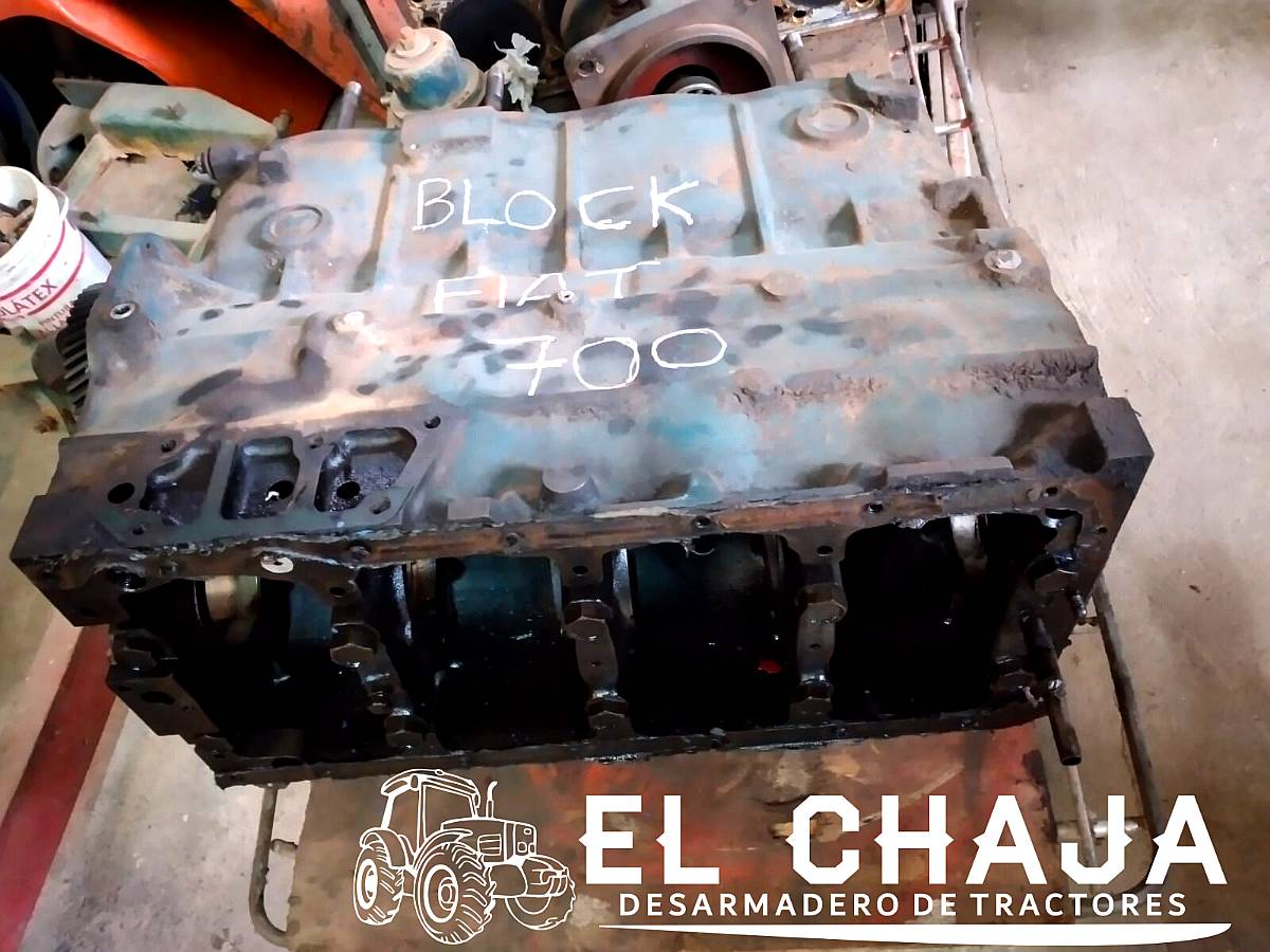 Block Fiat 700 .