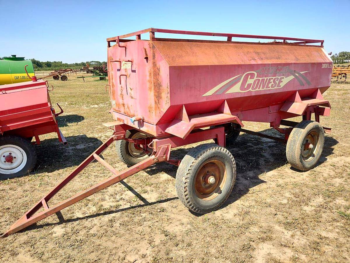 Acoplado Tanque Conese de 3000 Lts
