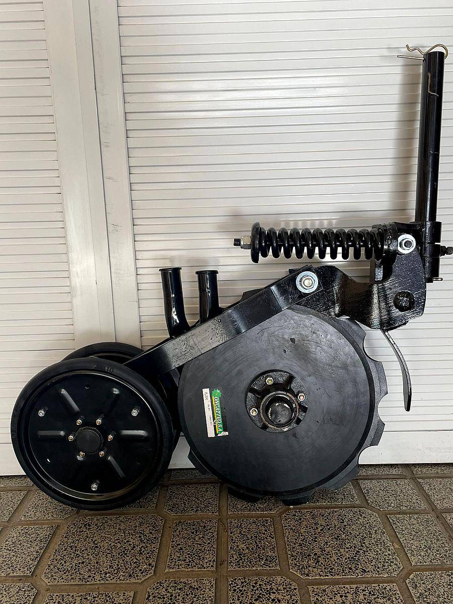 Cuerpo Fertilizar con Carro Tapador