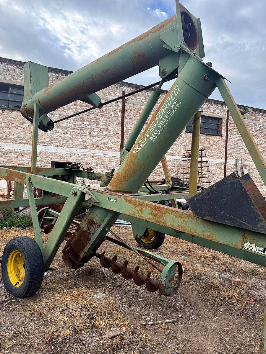 Extractor / Cargador de Grano Ferrucci en Cordoba