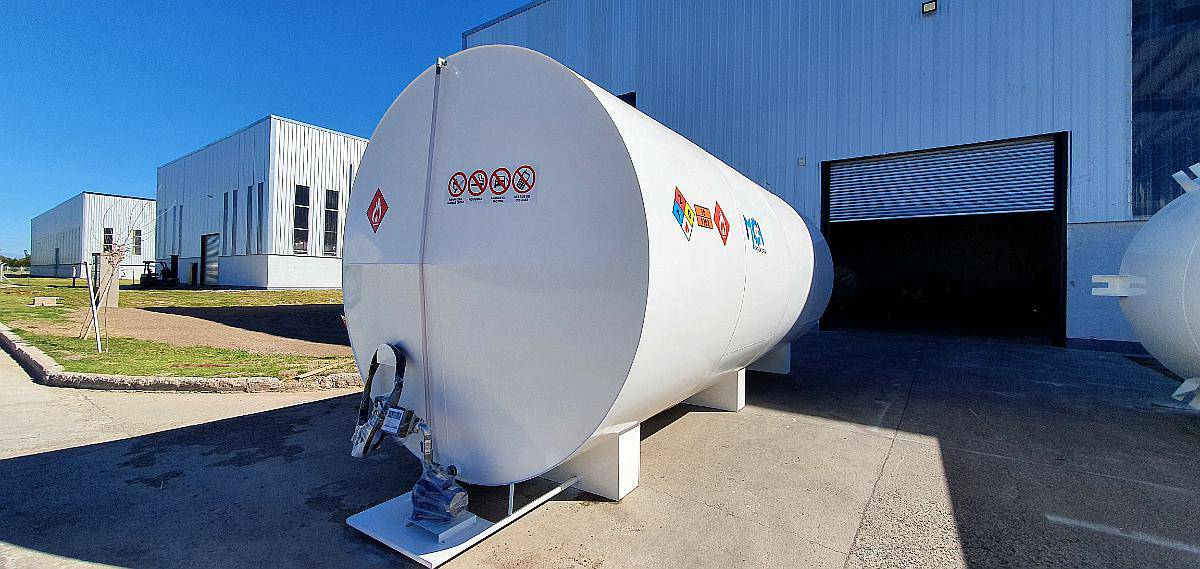 Tanque de Combustible 30.000 L con Kit de Carga MCA - Agroads