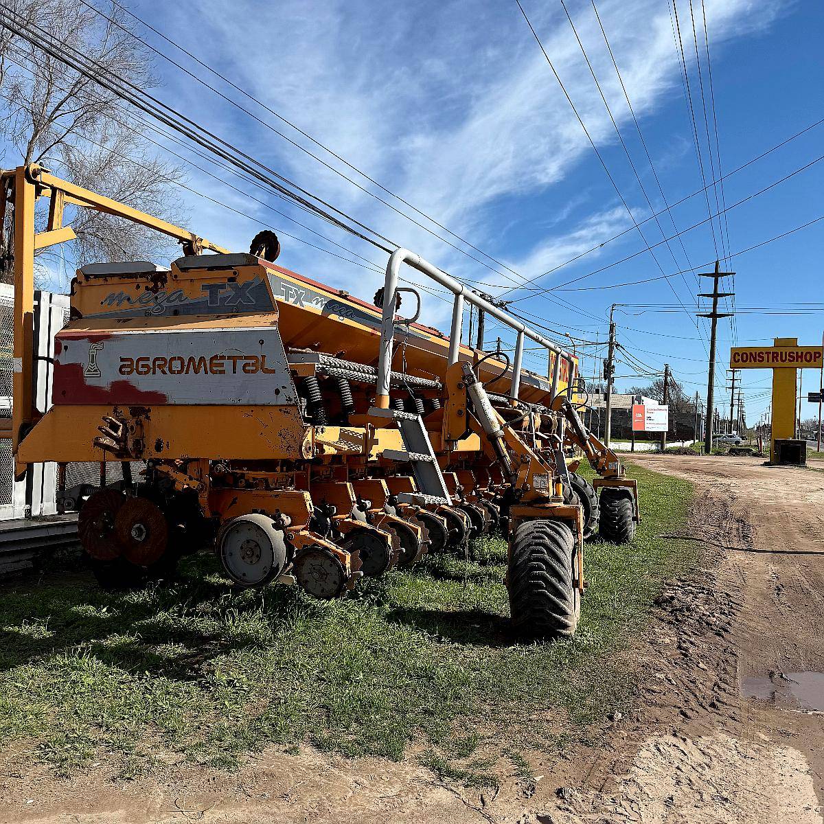 Sembradora Agrometal TX Mega 16 a 52