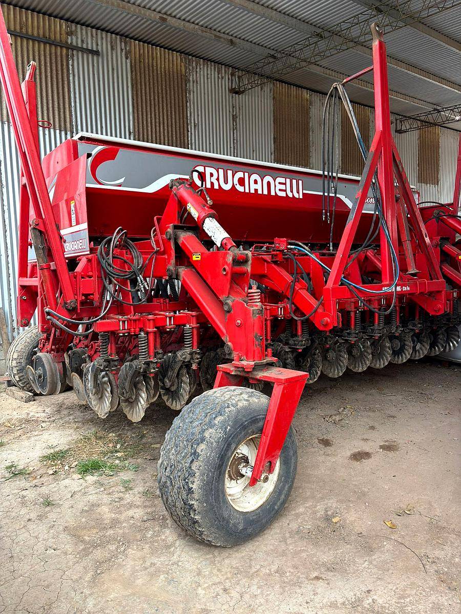 Sembradora Crucianelli Pionera 27 a 17cm