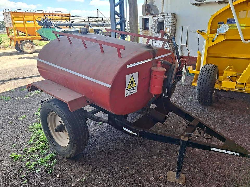Tanque Cisterna 1000 Lts con Bomba